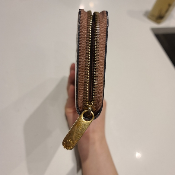 Louis Vuitton Zip wallet - Picture 7 of 9